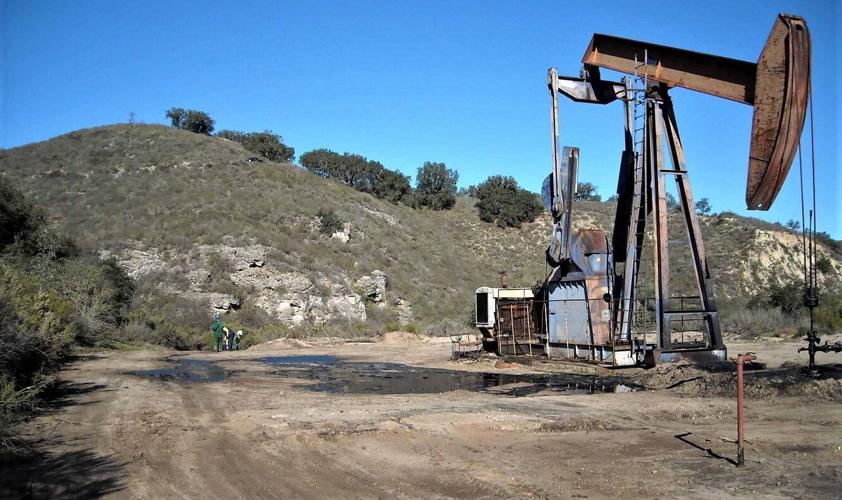 Grand jury says Santa Barbara County fails to properly monitor idle oil wells; supervisors disagree